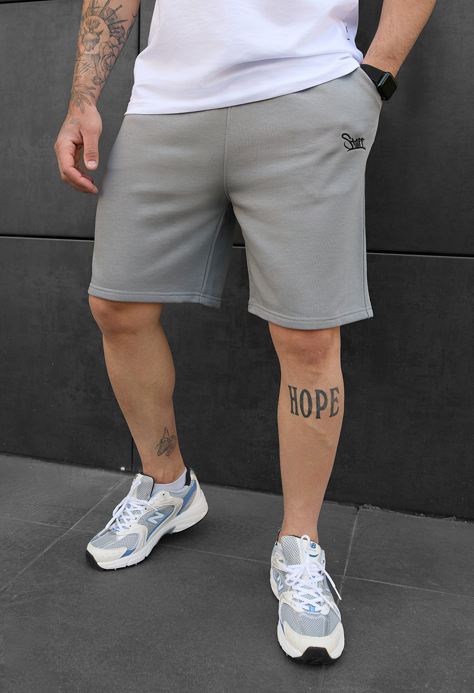 Pantaloni scurți tricotați Staff dje gray logo
