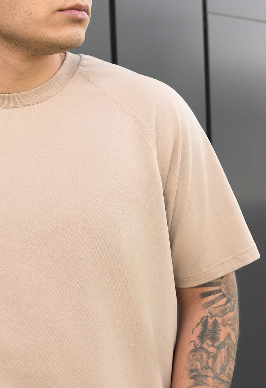 Trciou Staff reglan beige