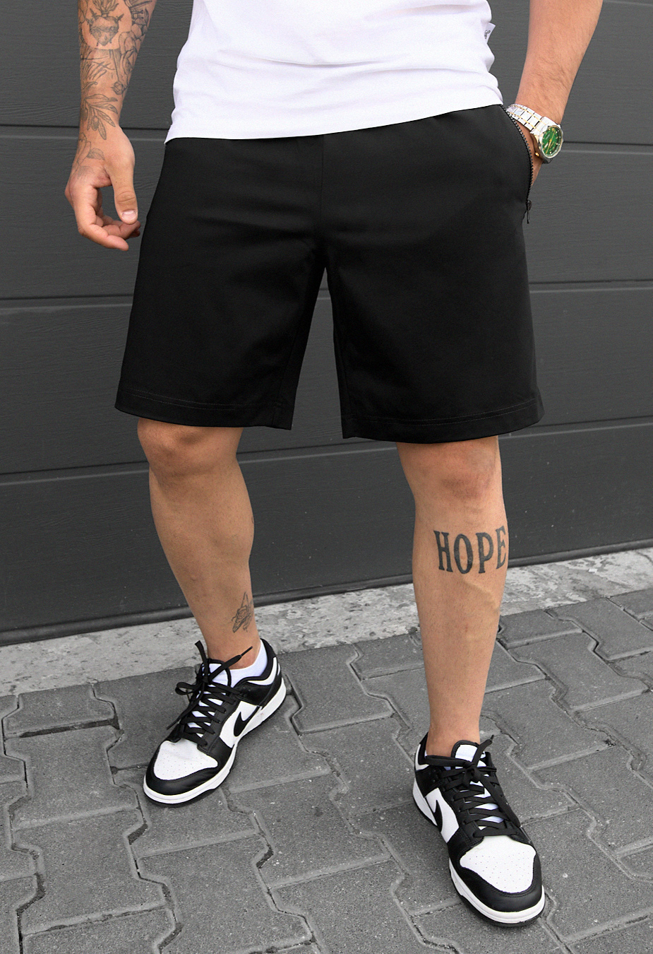 Pantaloni scurți tricotați Staff cu black