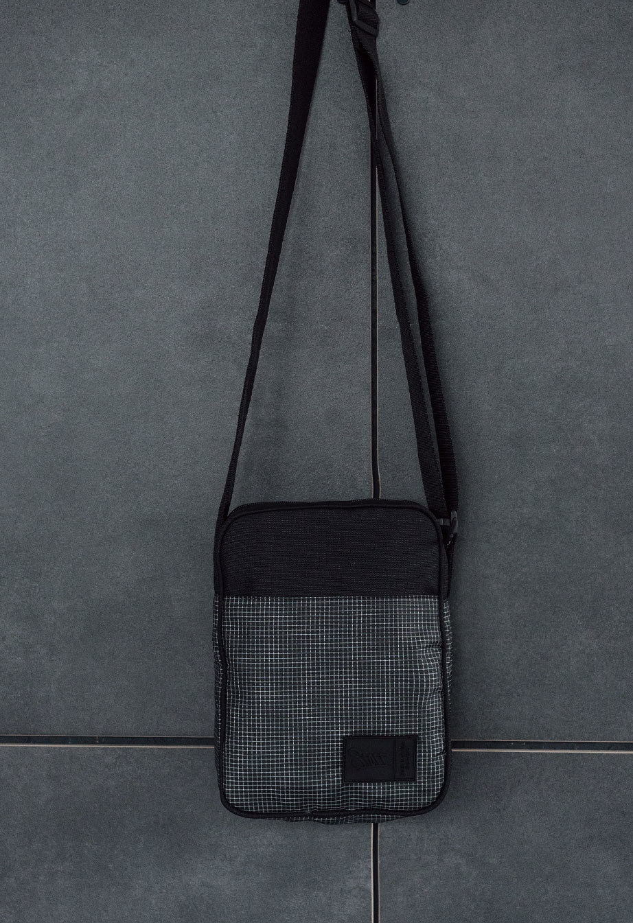 Geantă de umăr Staff black & gray