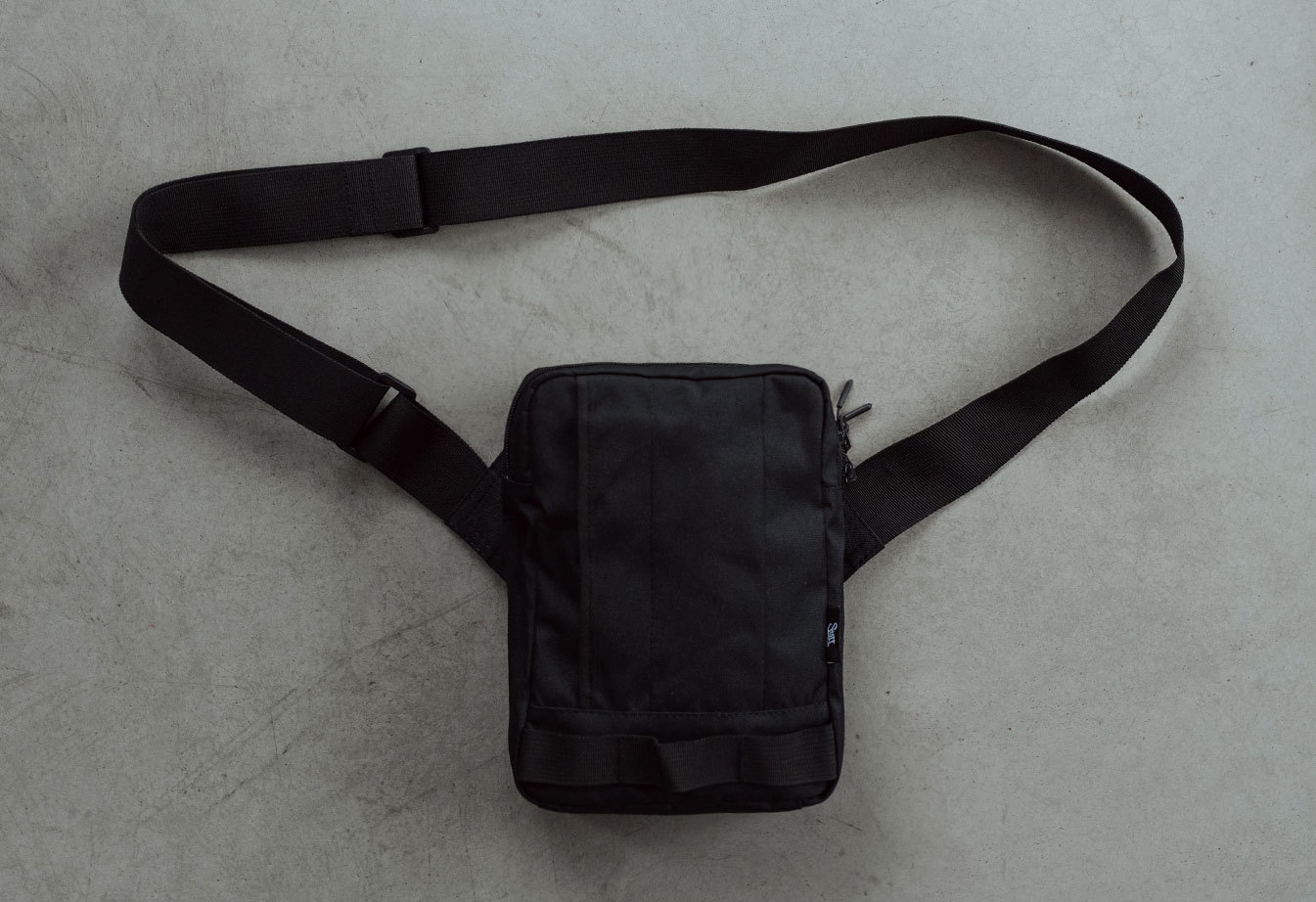 Geantă de umăr Staff black
