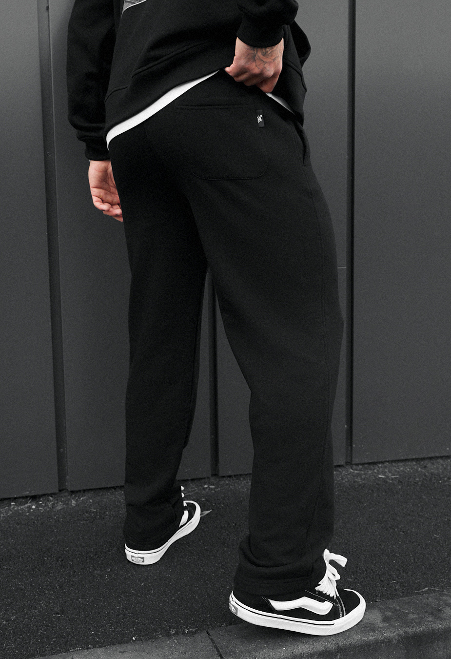 Pantaloni de trening Staff dji black