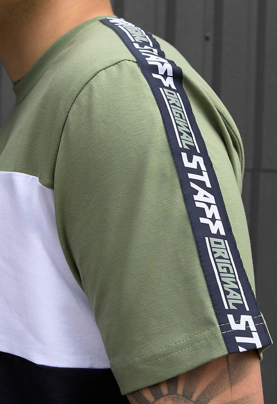 Set tricou + pantaloni scurț Staff fie mix