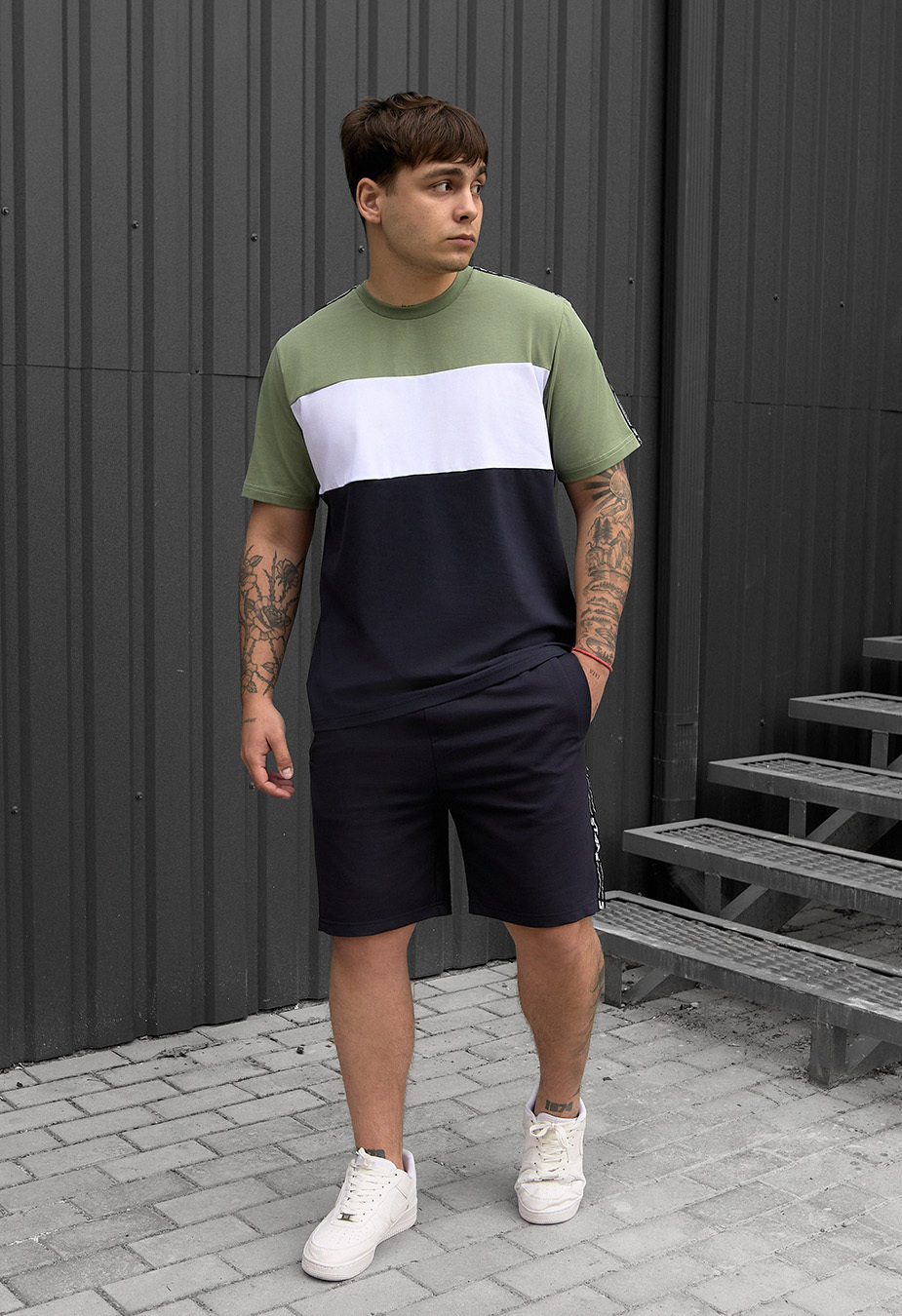 Set tricou + pantaloni scurț Staff fie mix