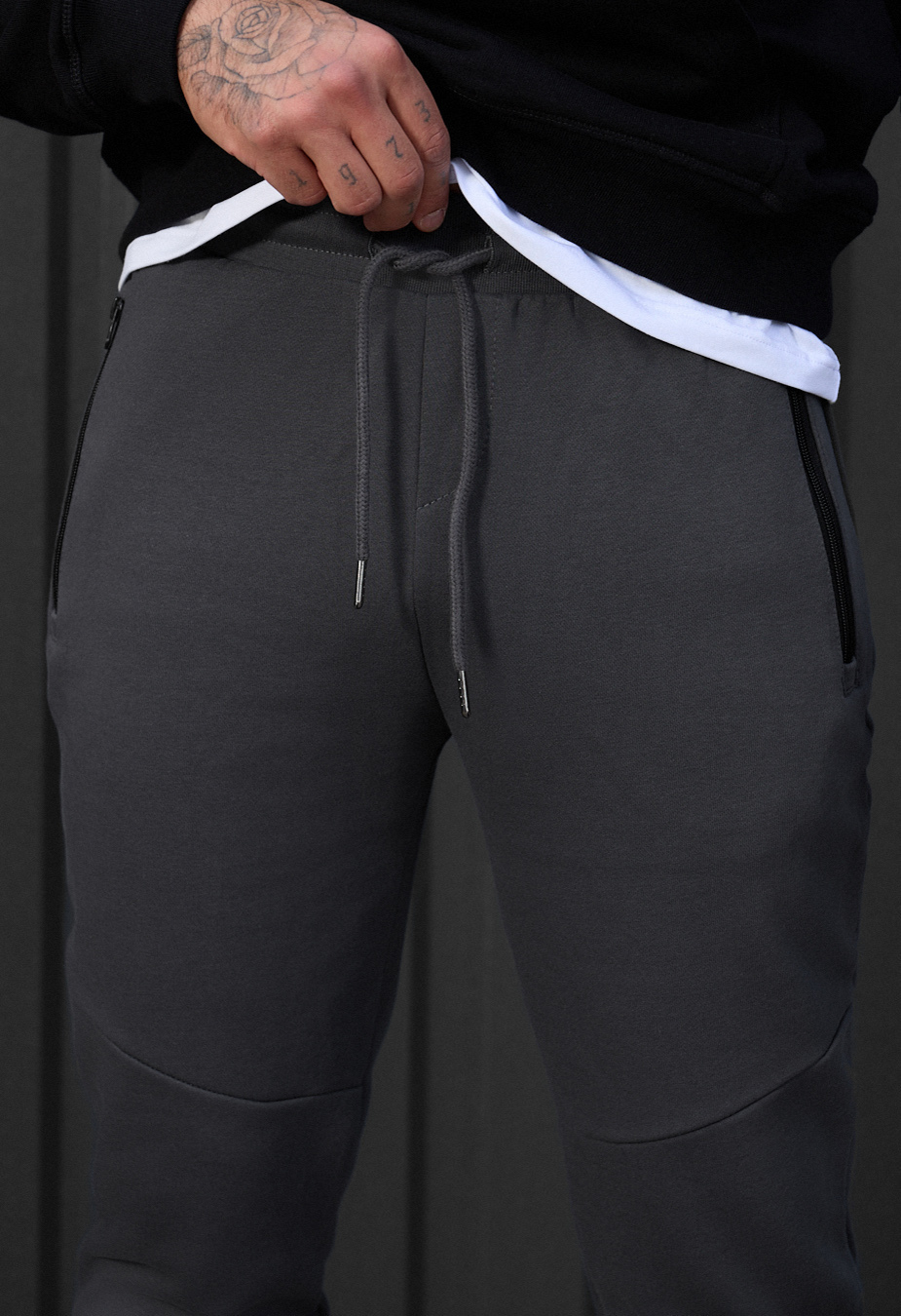 Pantaloni de trening Staff wol dark gray