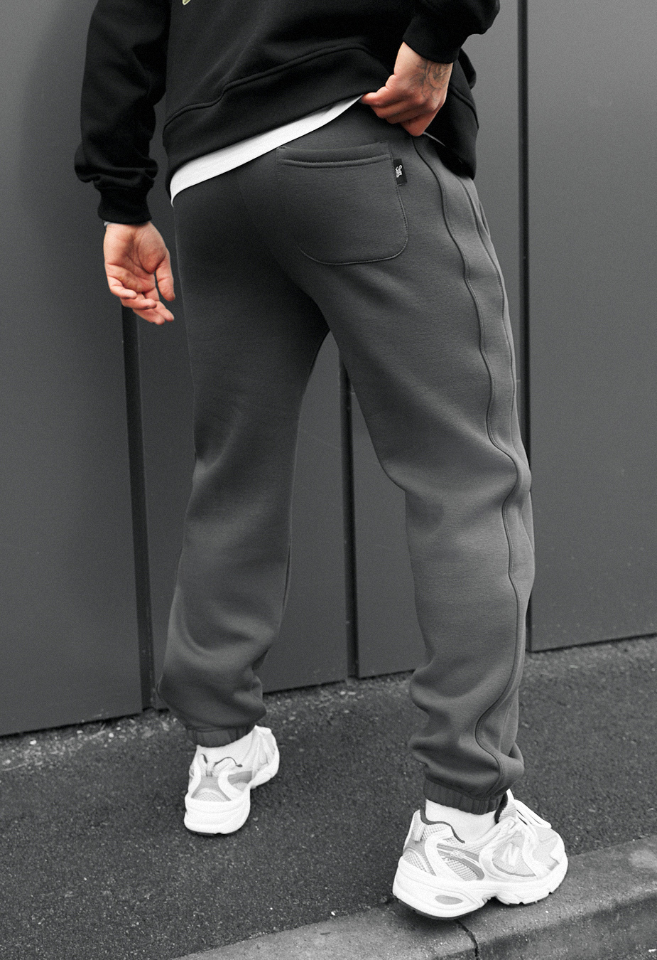 Pantaloni de trening Staff al dark gray reflective fleece