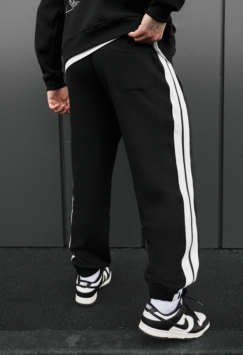 Pantaloni de trening Staff un black lampas