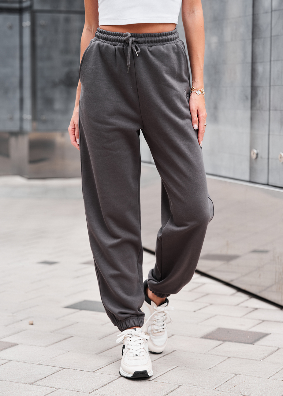 Pantaloni de trening de damă Staff flexi dark gray