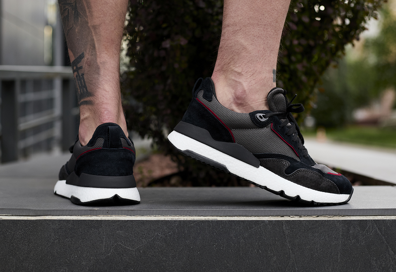 Adidași Staff black & dark gray & red