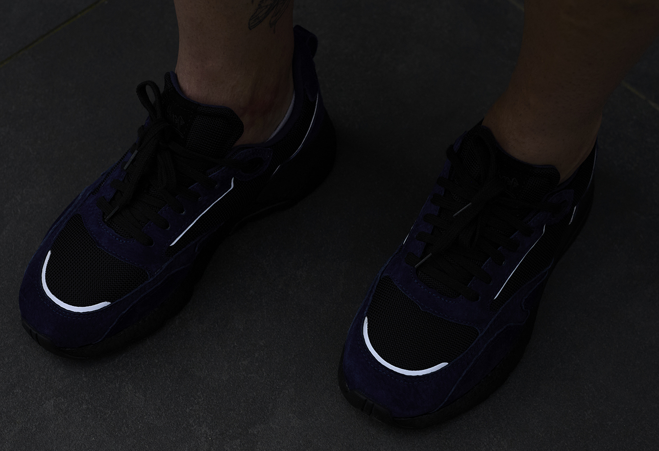 Adidași Staff navy reflective
