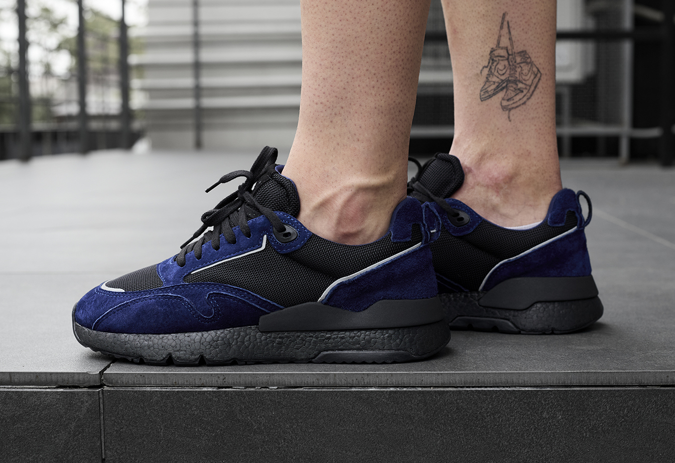 Adidași Staff navy reflective