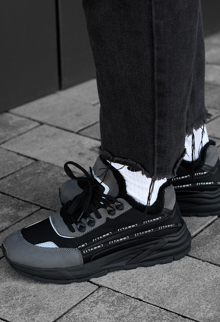 Adidași de iarnă Staff black & gray reflective (blană)