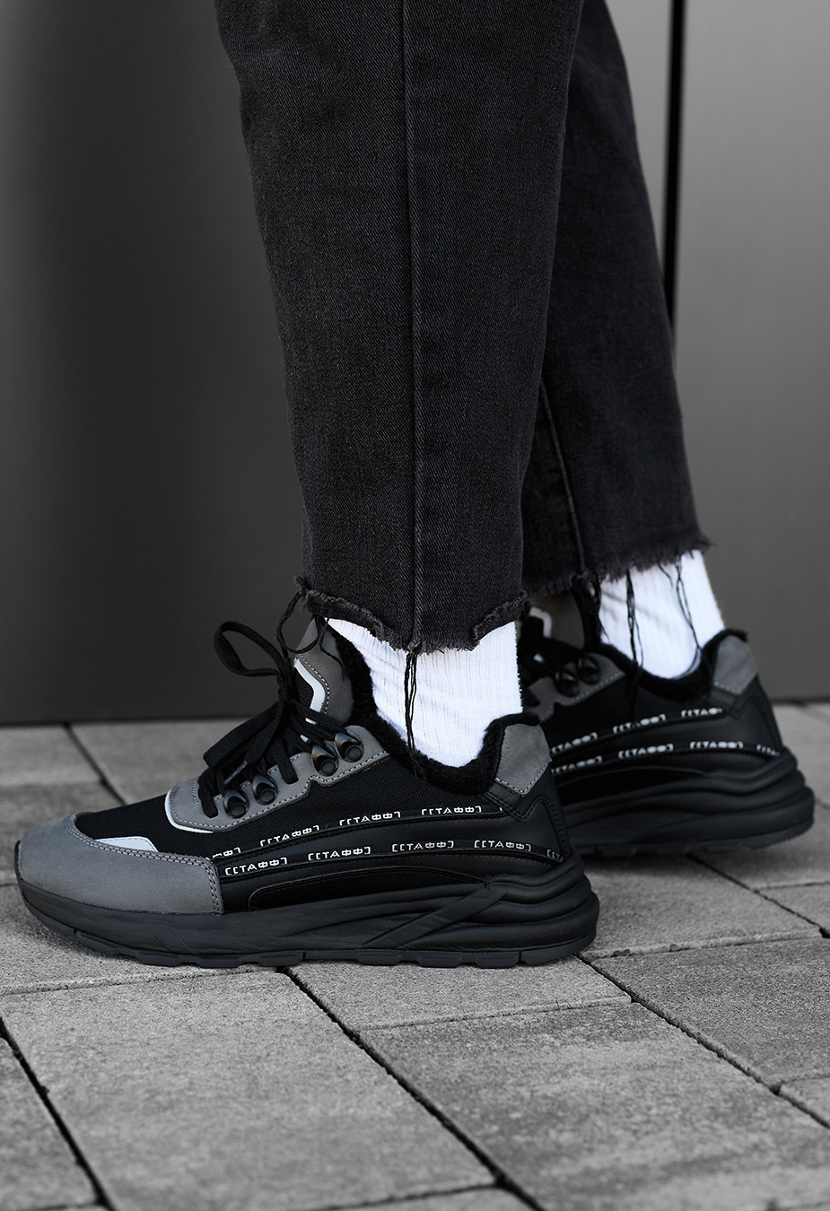 Adidași de iarnă Staff black & gray reflective (blană)
