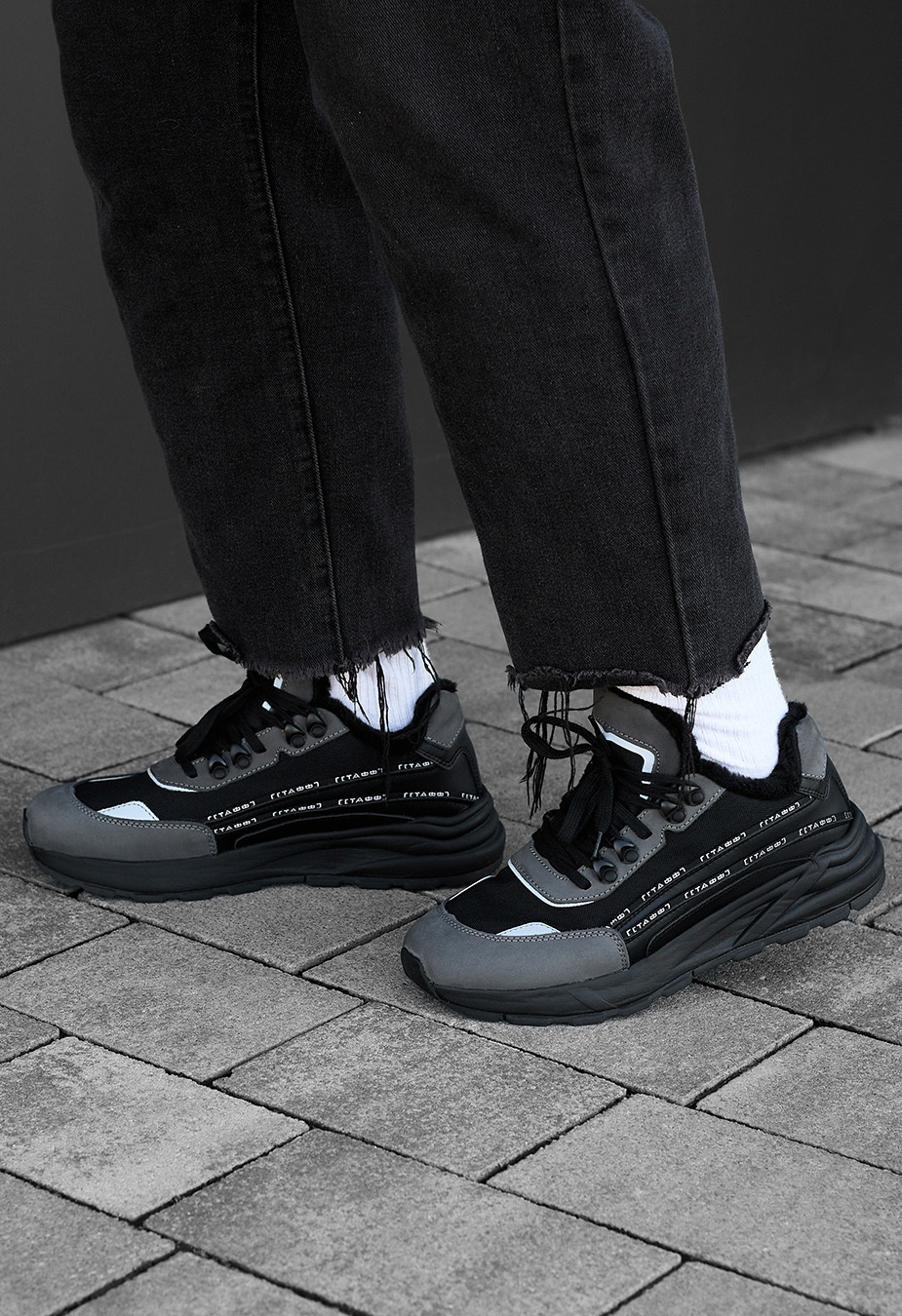 Adidași de iarnă Staff black & gray reflective (blană)