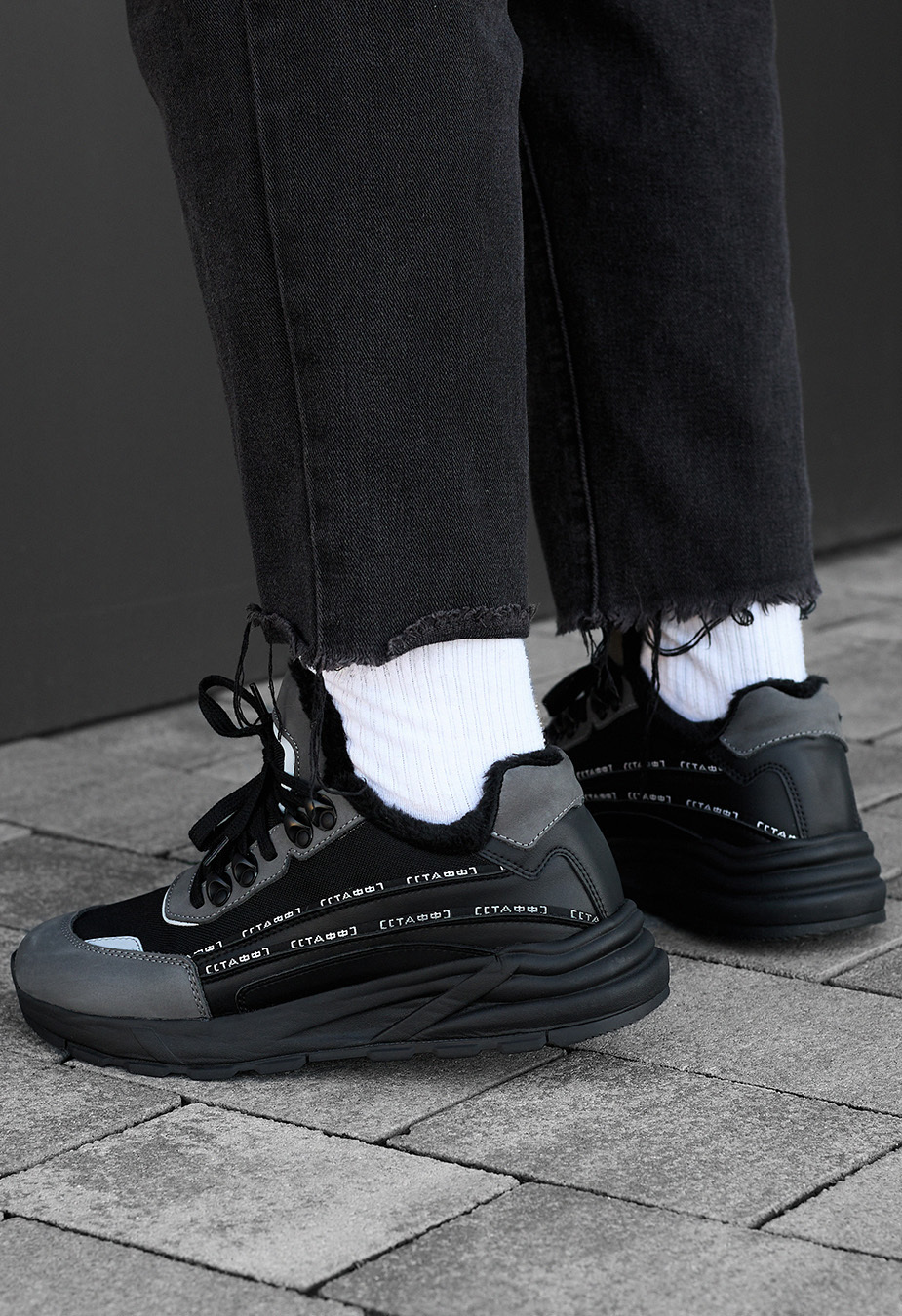Adidași de iarnă Staff black & gray reflective (blană)