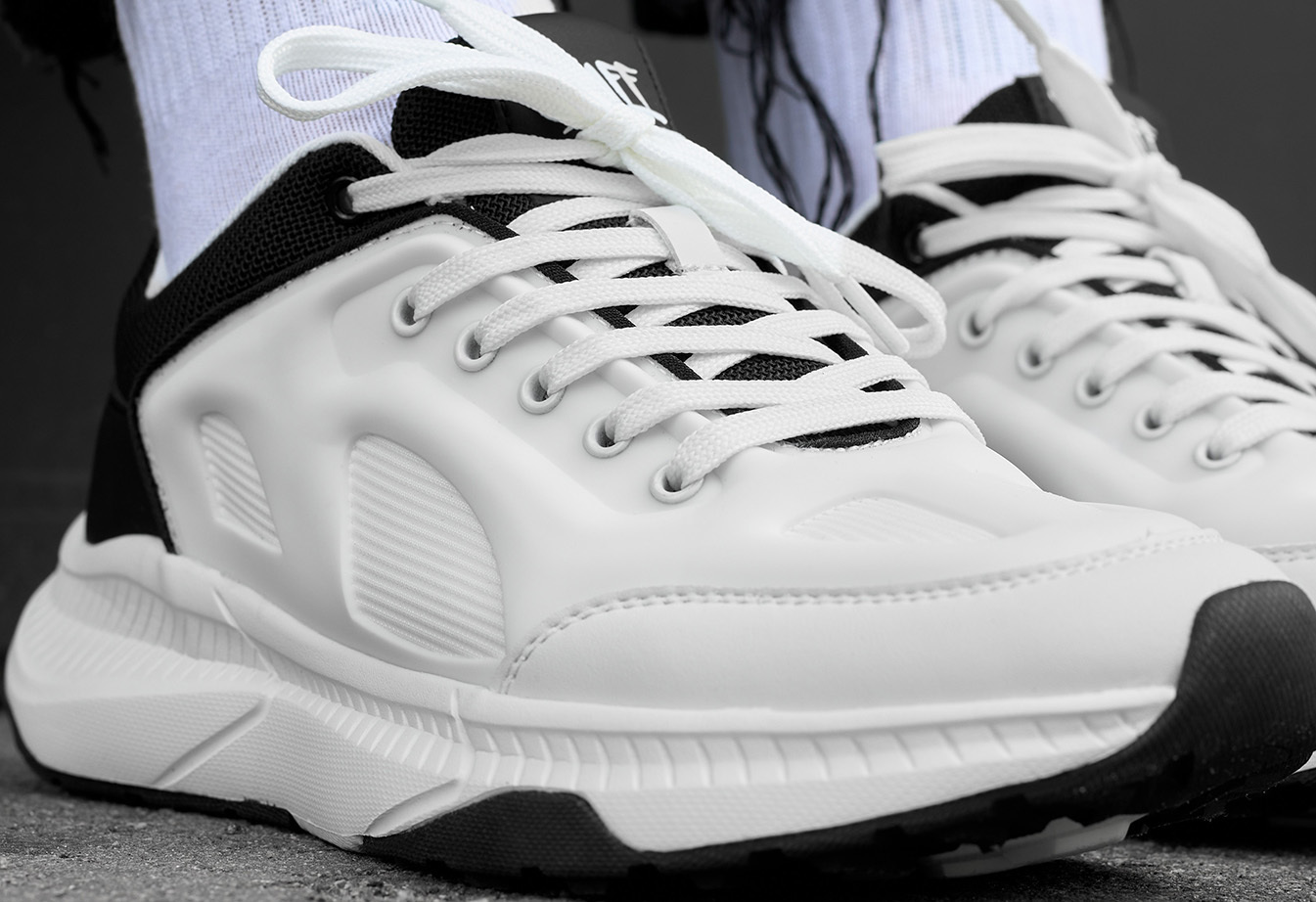 Adidași Staff white