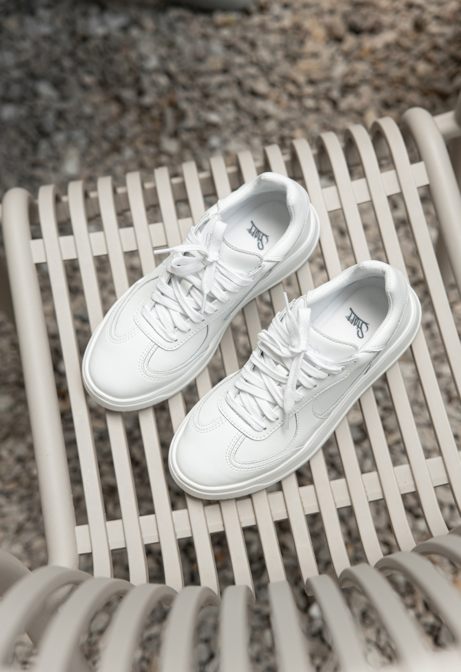 Adidași de damă Staff white