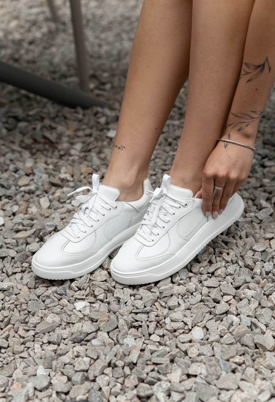 Adidași de damă Staff white