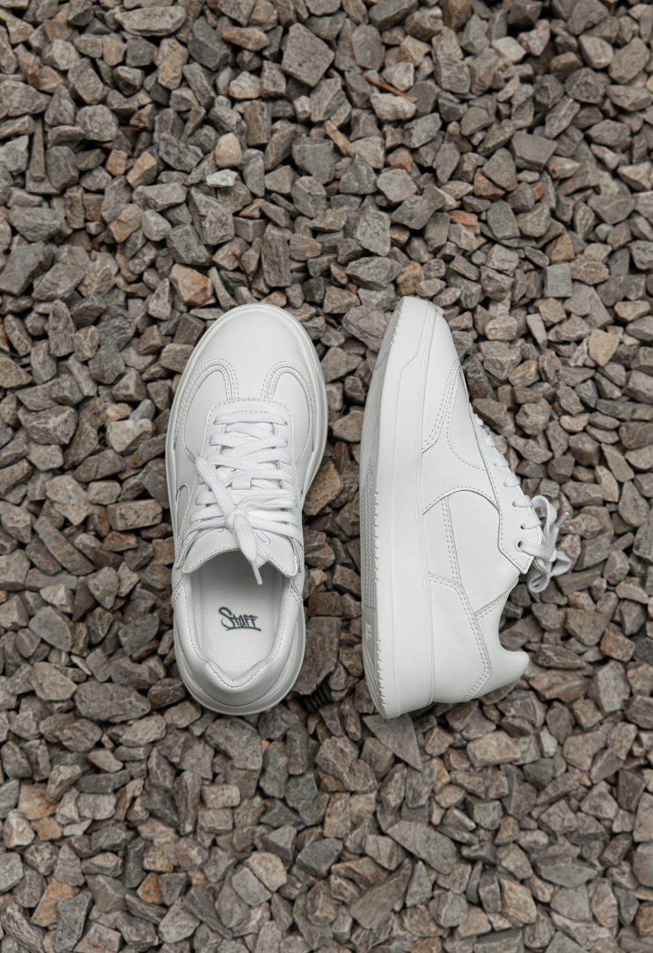 Adidași de damă Staff white