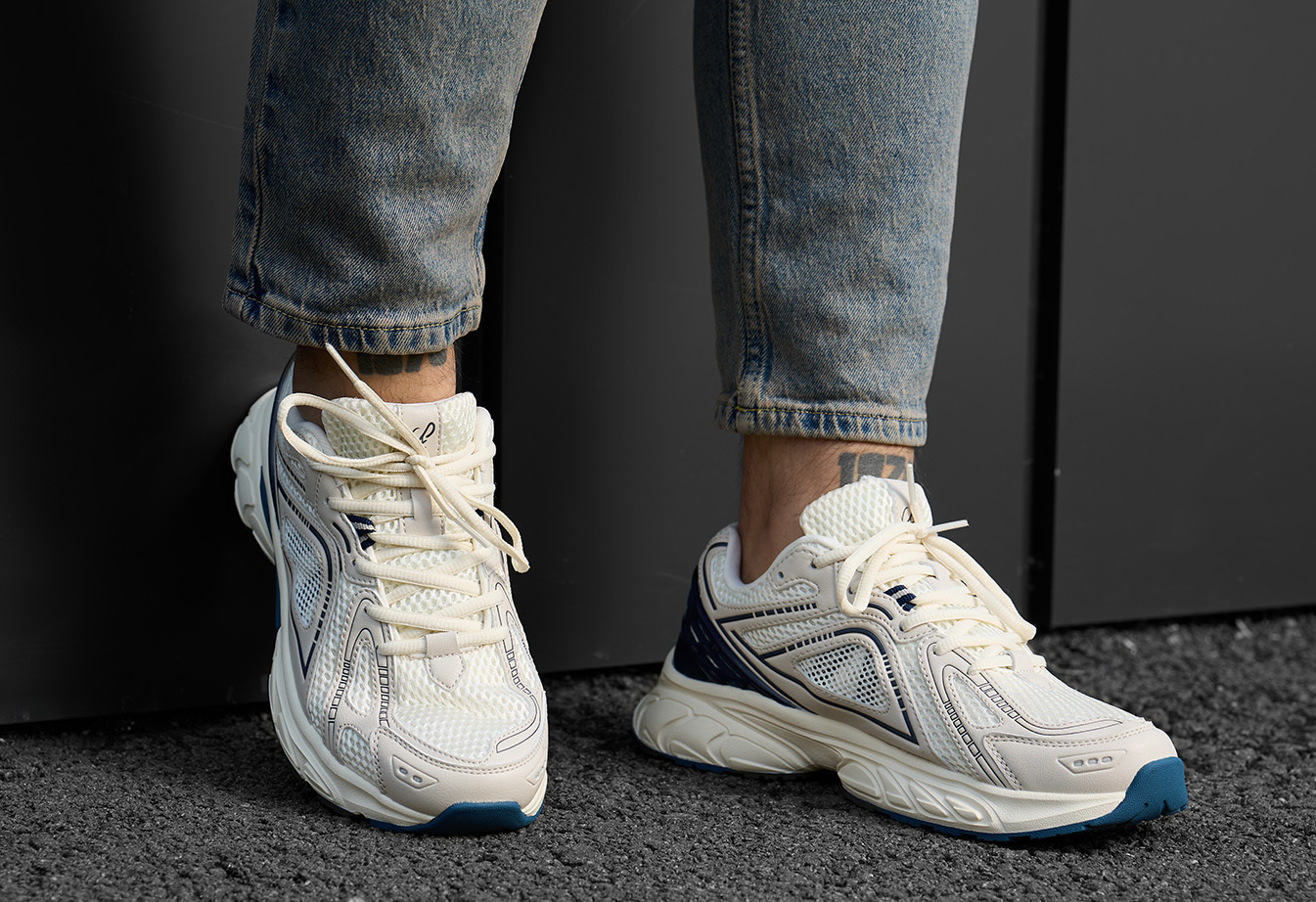 Adidași Staff beige & navy