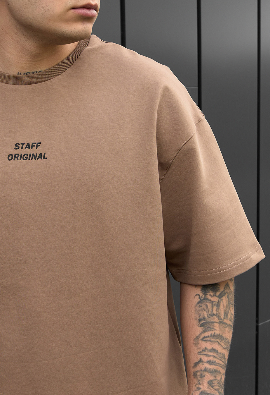 Set de vară tricou + pantaloni scurți Staff no brown oversize