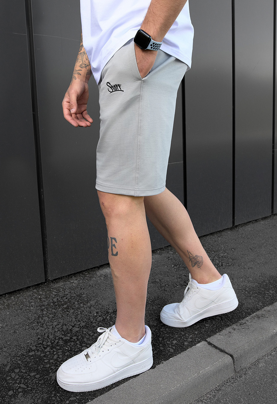 Pantaloni scurți tricotați Staff light gray logo