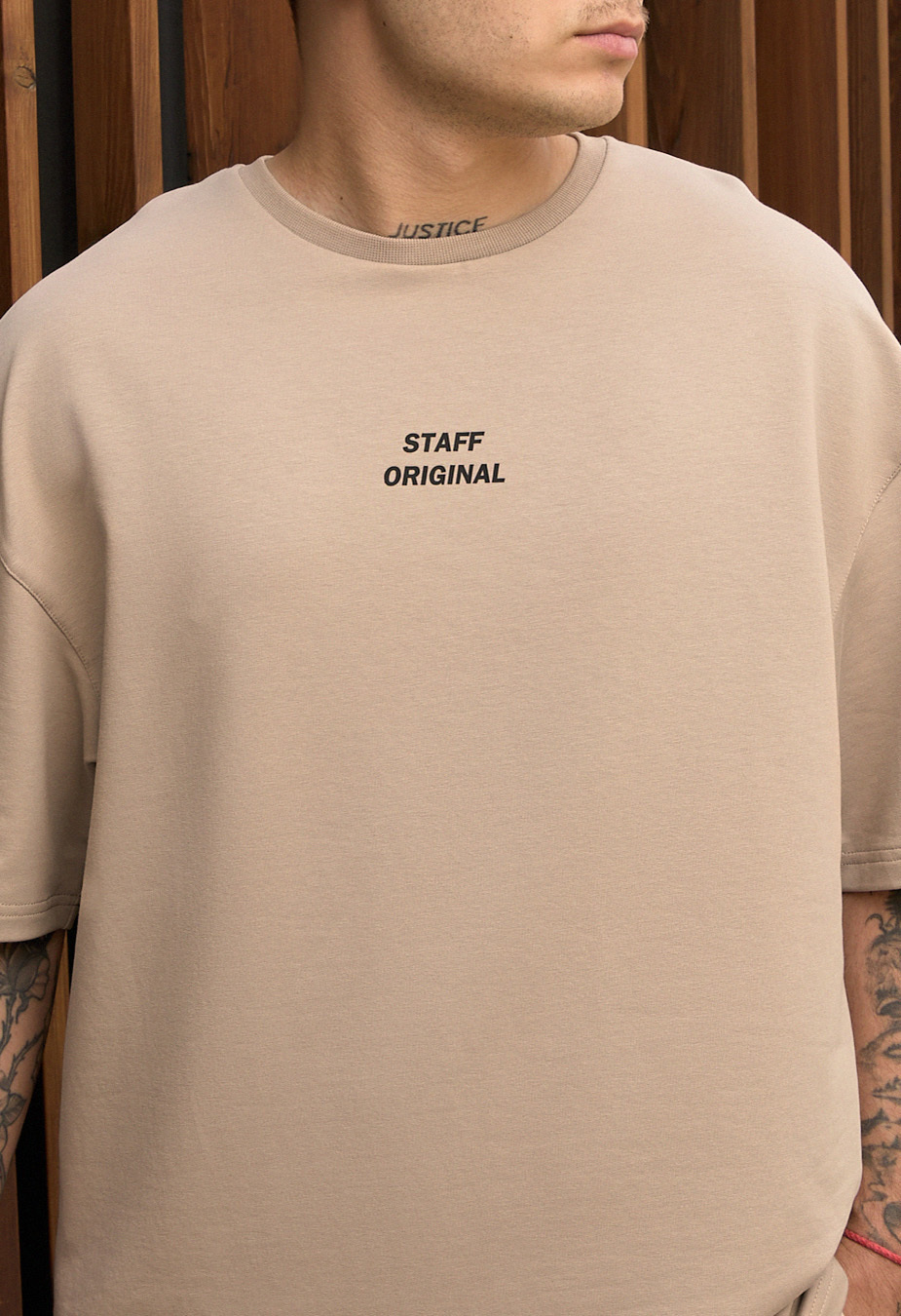 Set de vară tricou + pantaloni scurți Staff no beige oversize