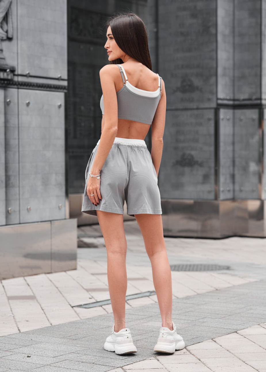 Set de vară de damă top + pantaloni scurți Staff tic gray & milk