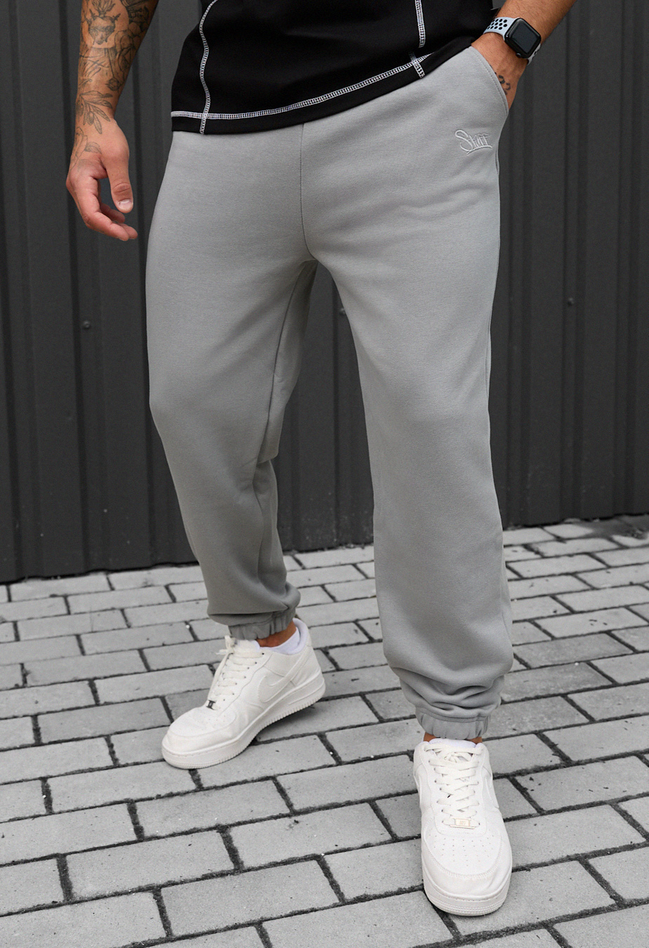 Joggeri Staff fa light gray logo