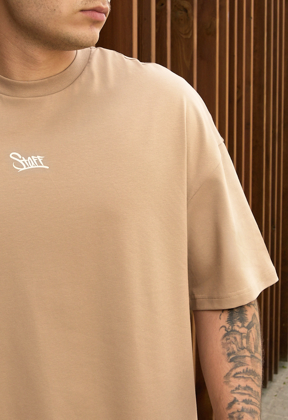 Tricou Staff beige logo oversize