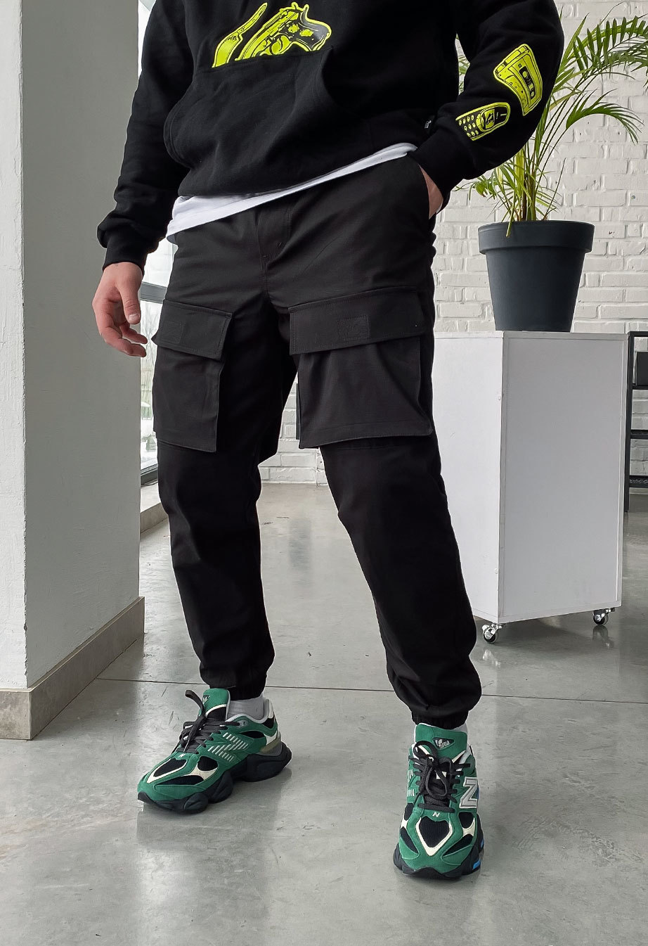 Pantaloni Staff tu cargo black