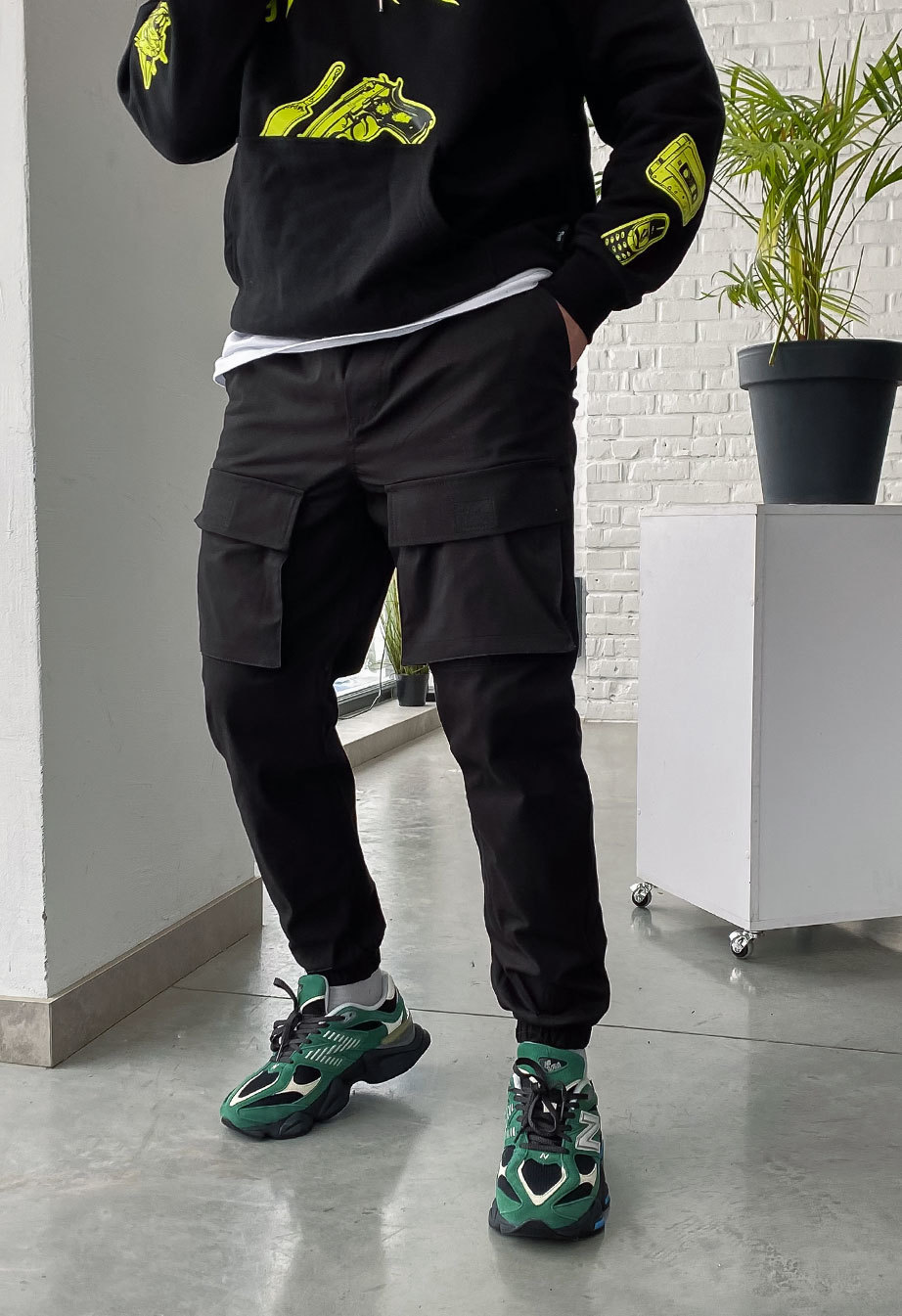 Pantaloni Staff tu cargo black