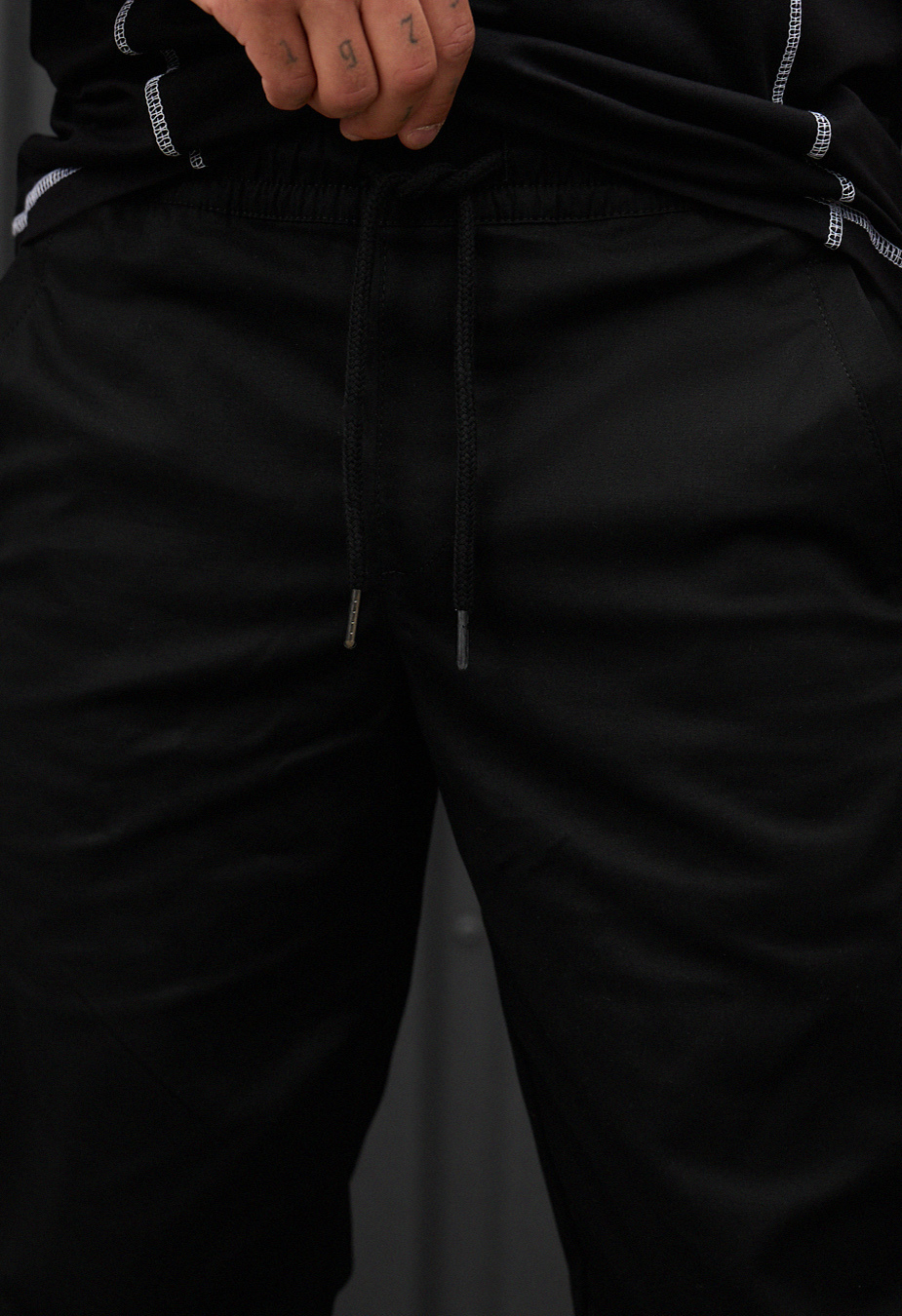 Joggeri Staff pa black
