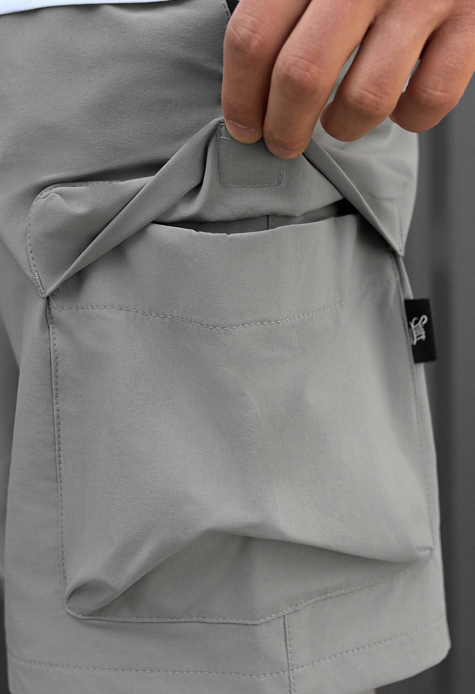 Pantaloni scurți Staff cargo sav gray