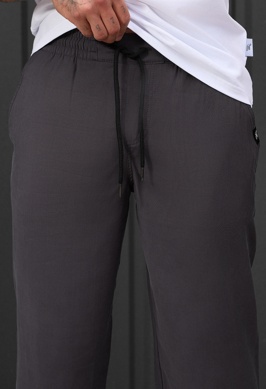 Pantaloni chinos Staff pli dark gray