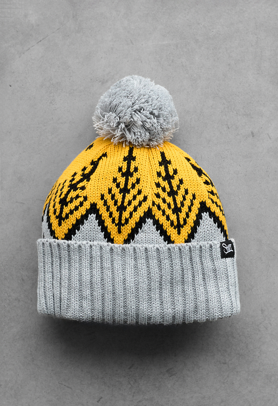 Căciulă Staff yellow & gray pattern pompon