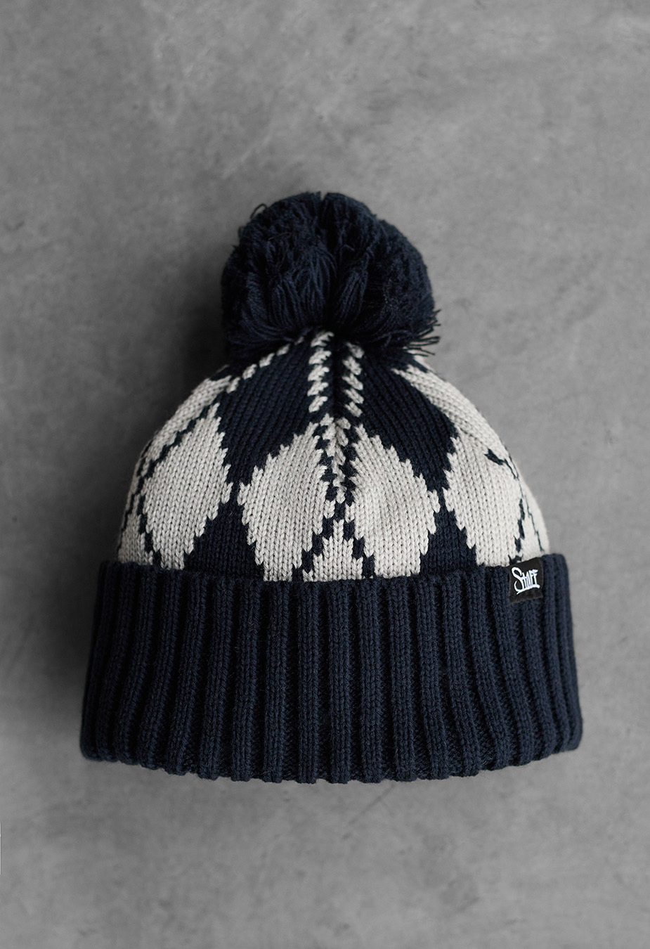 Căciulă Staff navy & gray pattern pompon