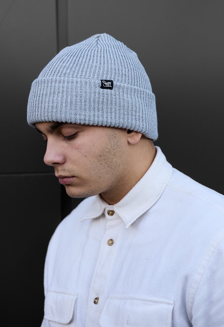 Căciulă Staff 15 light gray