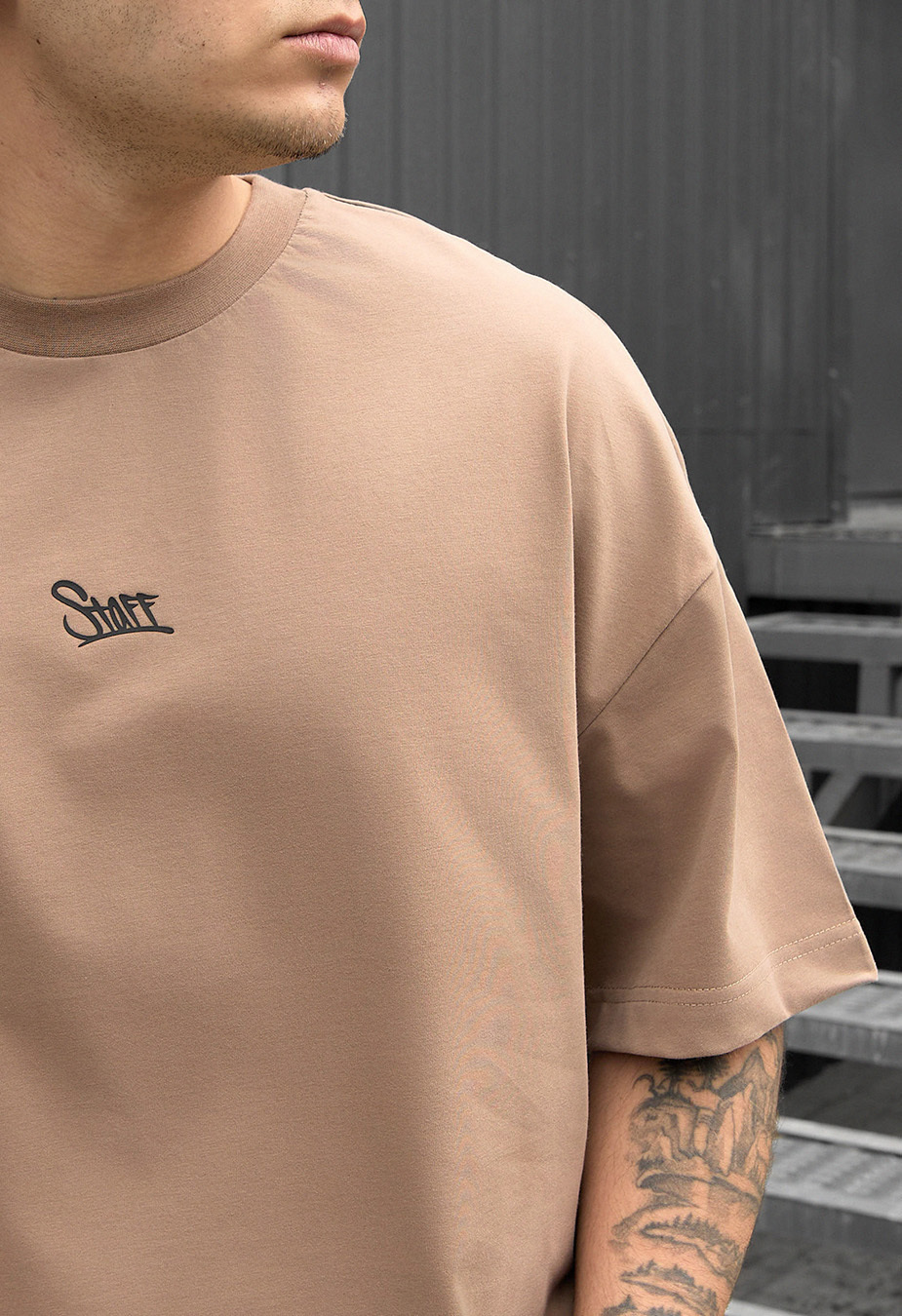 Tricou Staff brown logo oversize