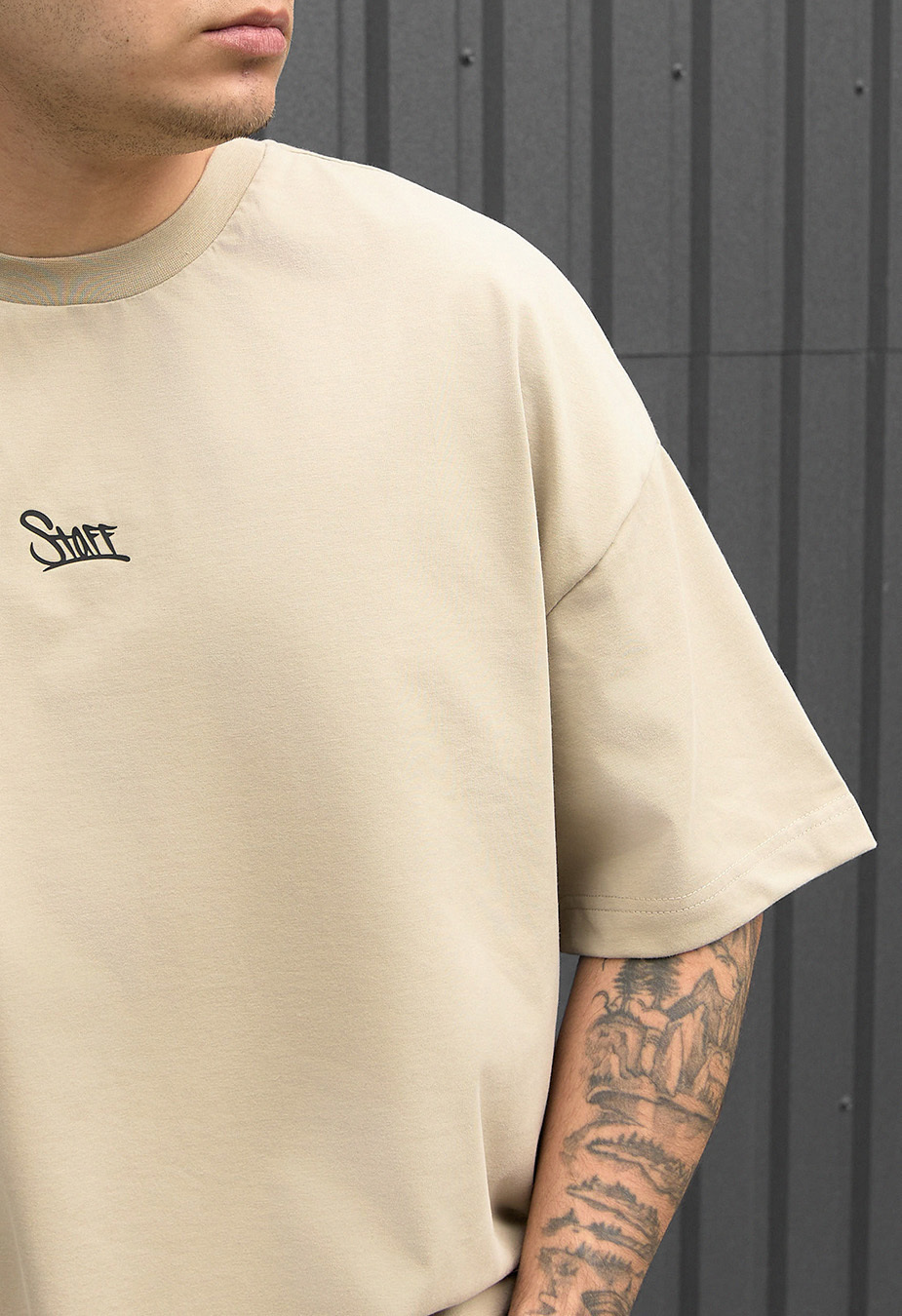 Tricou Staff beige logo oversize