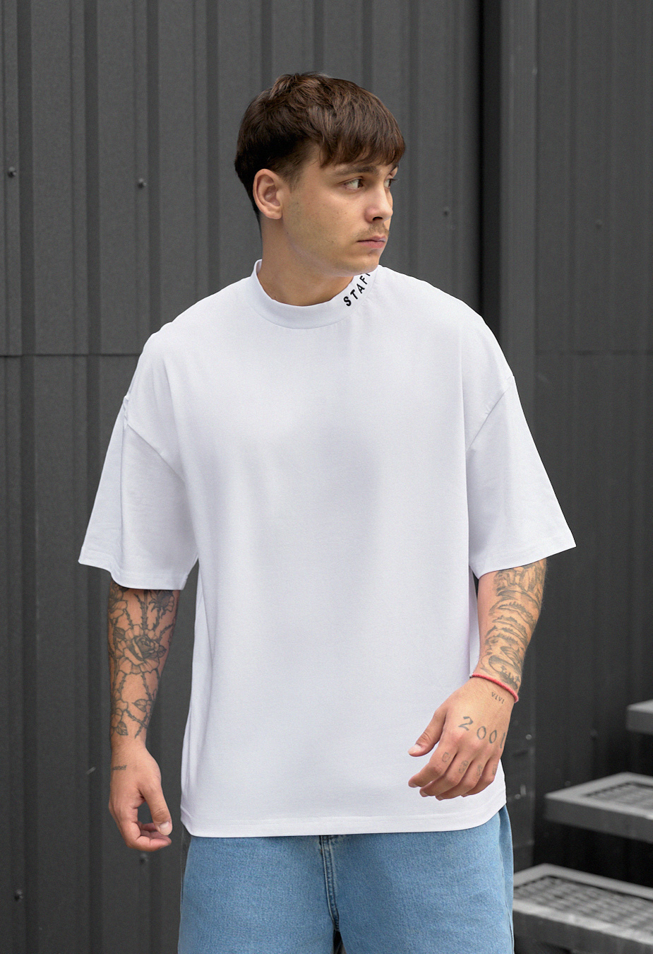 Tricou Staff logo neck 2 oversize