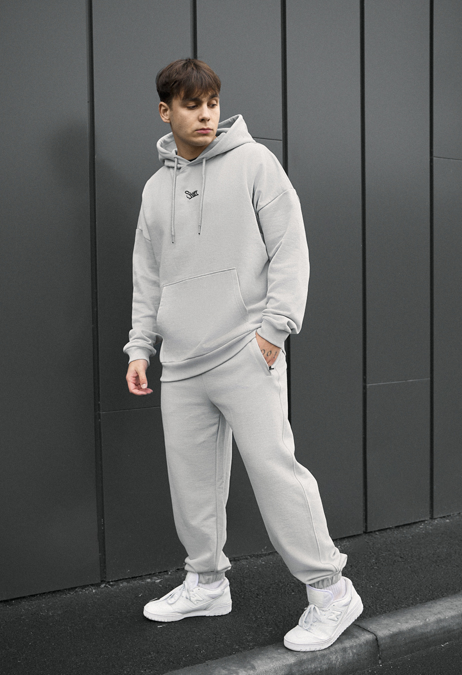 Costum de trening Staff sei logo light gray oversize
