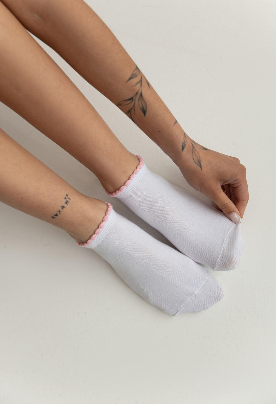 Șosete de damă Staff white mix (trei perechi)