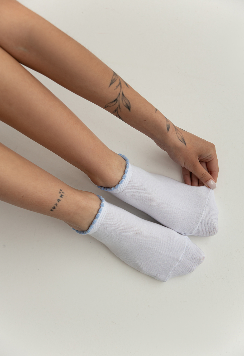 Șosete de damă Staff white mix (trei perechi)